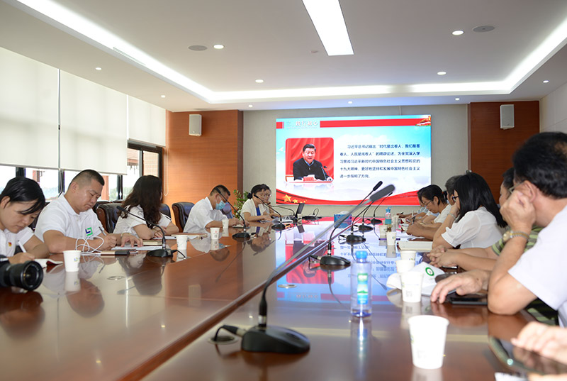湛江市工信局第一支部与龙8国际官网正版高新科技产业园党支部互动交流